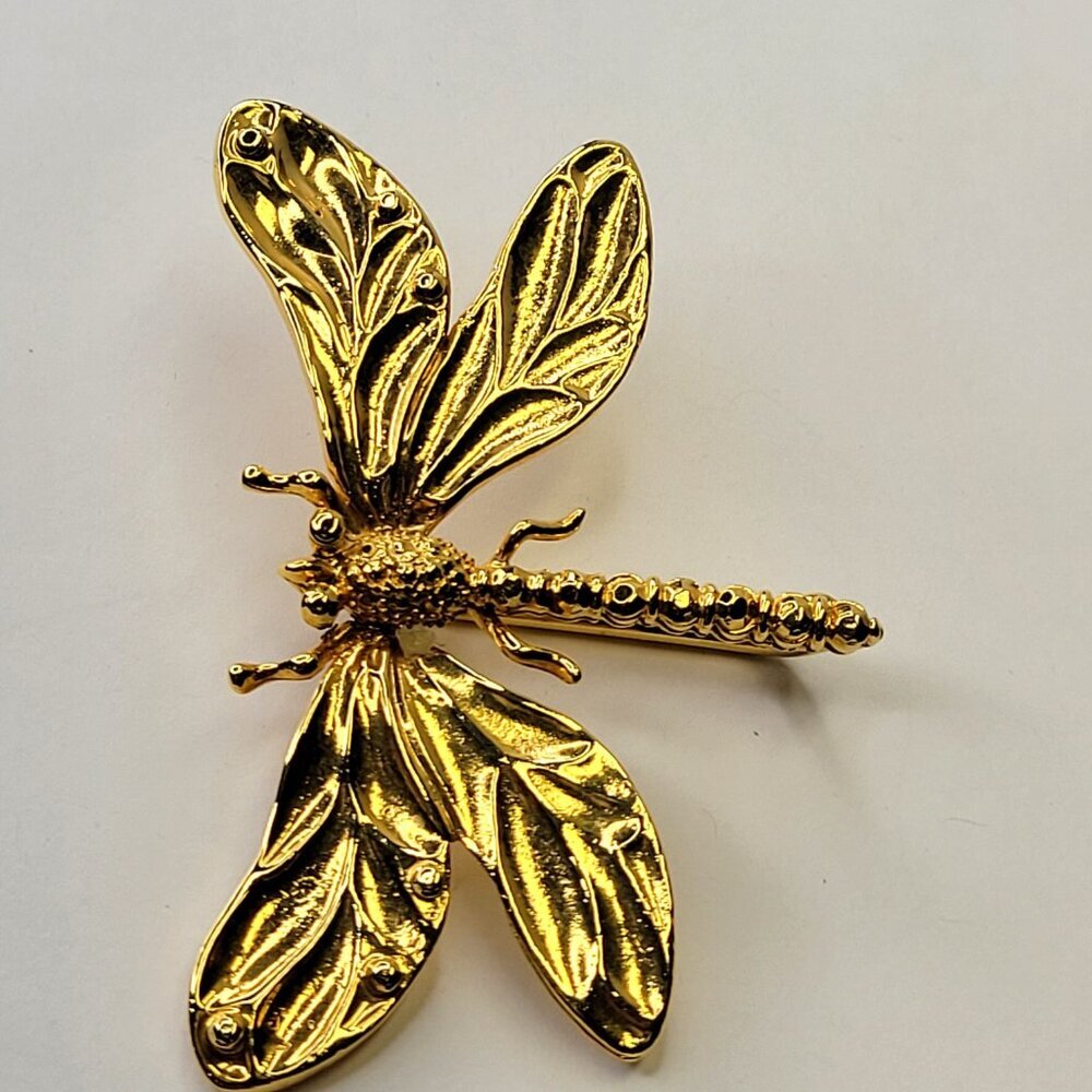 Scarf Holder, WrapSkirt Buckle Holder, Sarong Buckle Clasp, DragonFly Jewelry